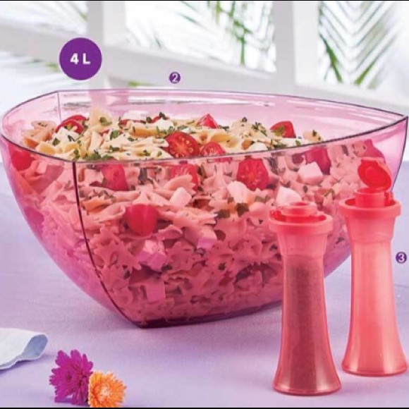 Tupperware Salad Bowl  4 Liter, Fork & Spoon - Picture 4 of 4